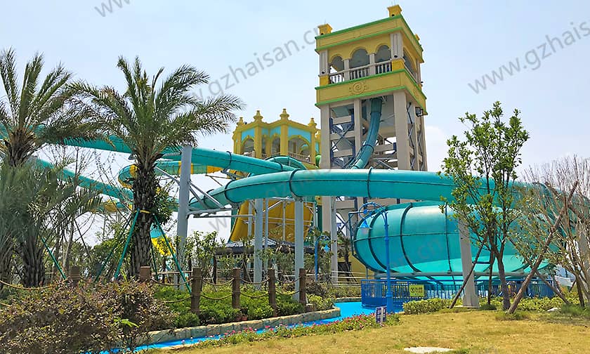 浙江大目湾阿拉的海水上乐园太空一号滑道