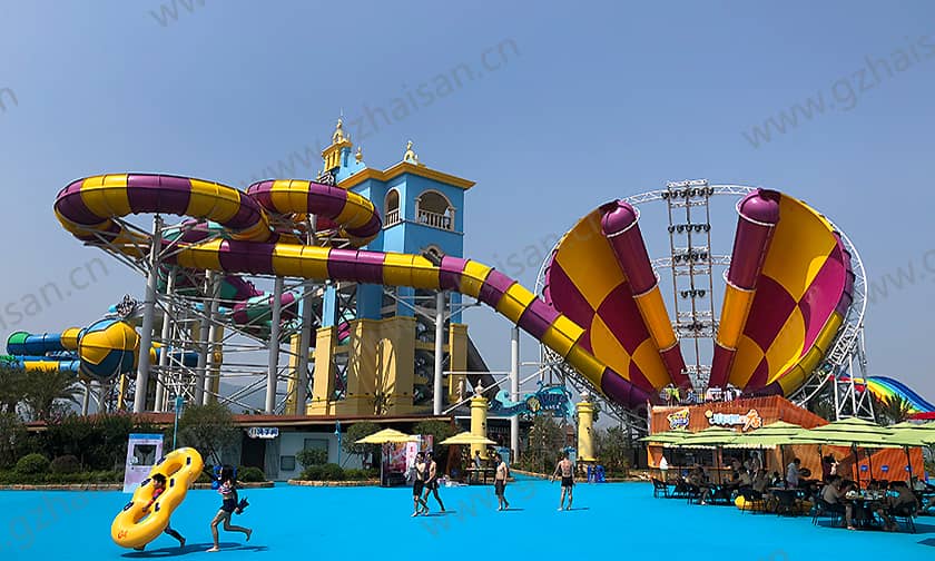 浙江宁波大目湾阿拉的海水上乐园超级龙卷风滑道