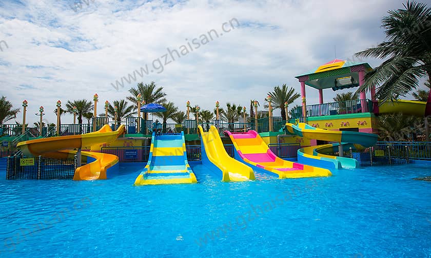 宁波大目湾阿拉的海水上乐园小谐游乐场儿童滑梯