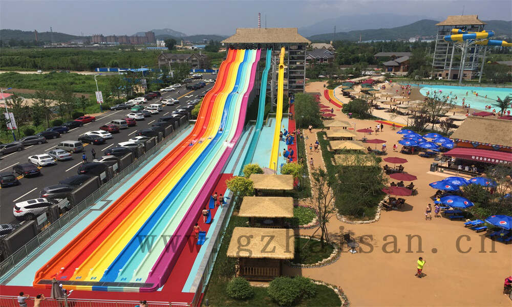 水上乐园规划中的场地选择要考虑哪些因素？