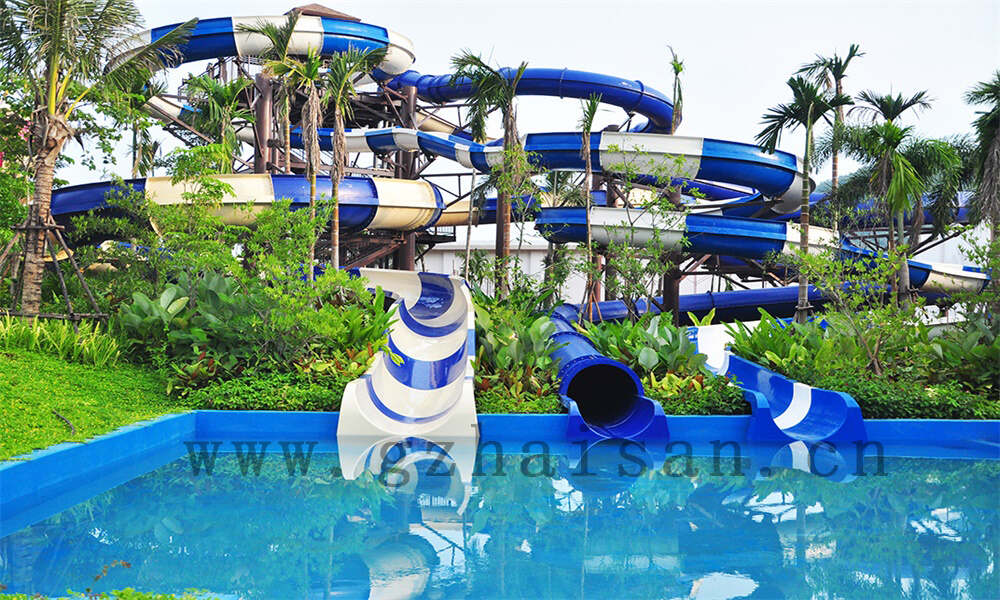 水上乐园设施大全：探险、刺激、亲子一站式体验