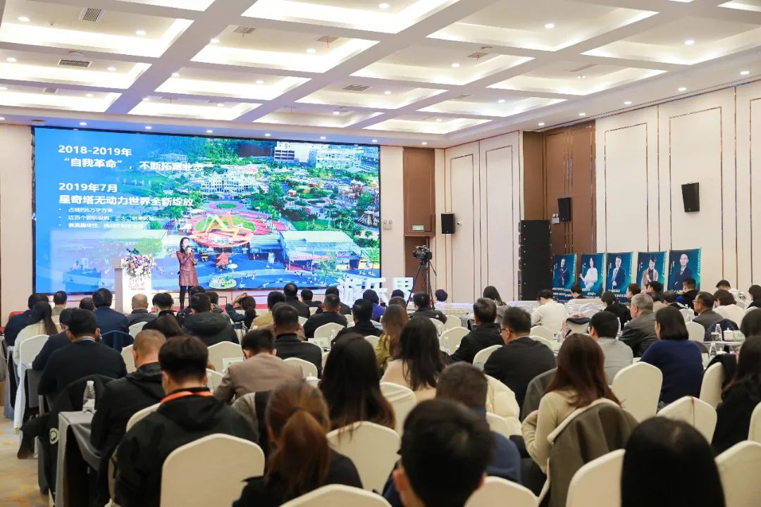 金冠荣耀，见证卓越！jinnianhui今年会游乐斩获两项重量级大奖