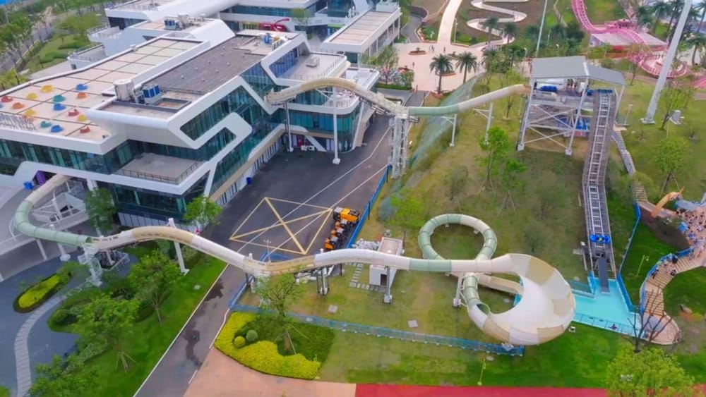 激流过山车｜当速度拥抱水花，掀起水上狂欢盛宴